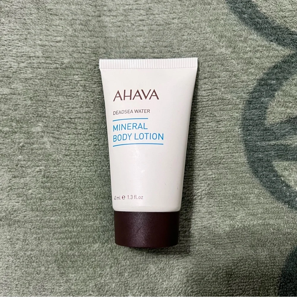 AHAVA Deadsea Water Mineral Body Lotion deluxe sample